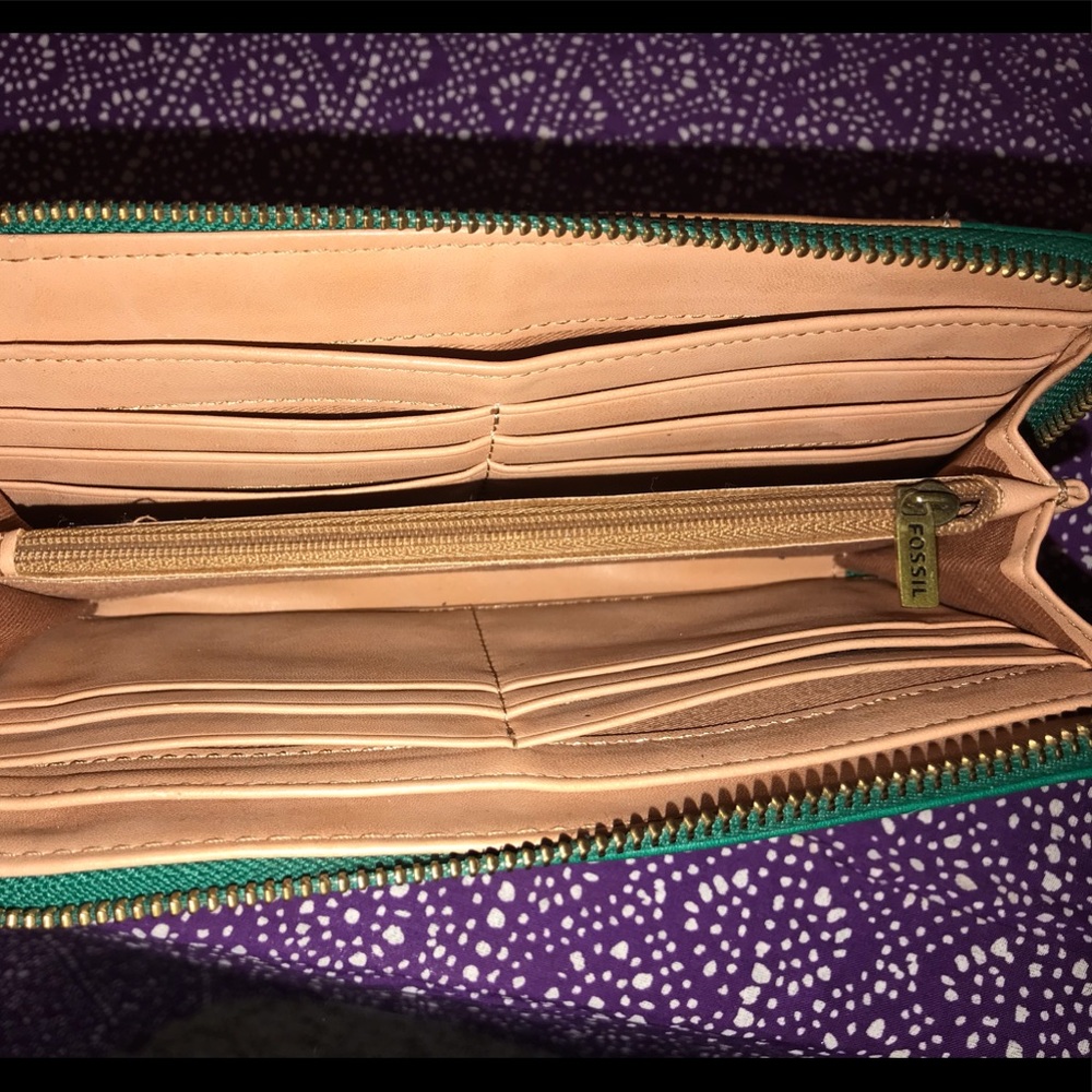 FOSSIL WALLET - Picture 3 of 4